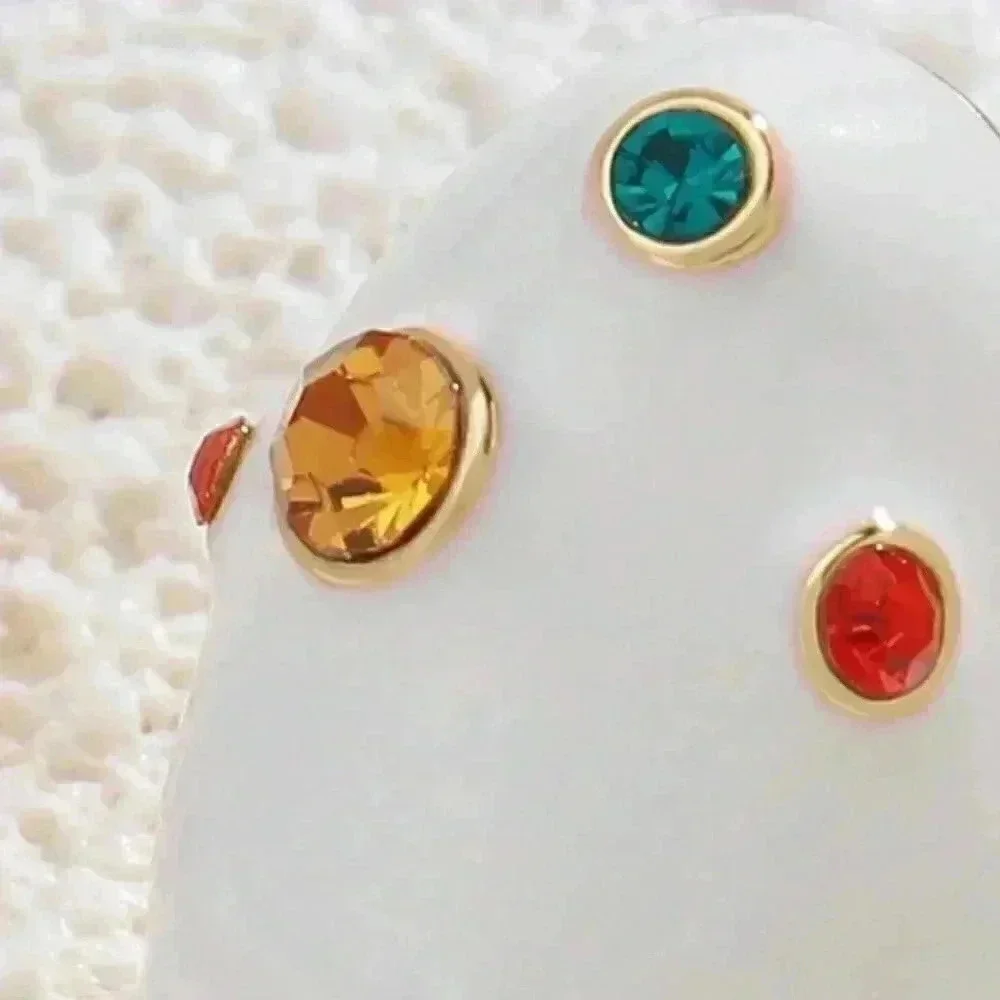 Rhinestone Decor Stud Earrings